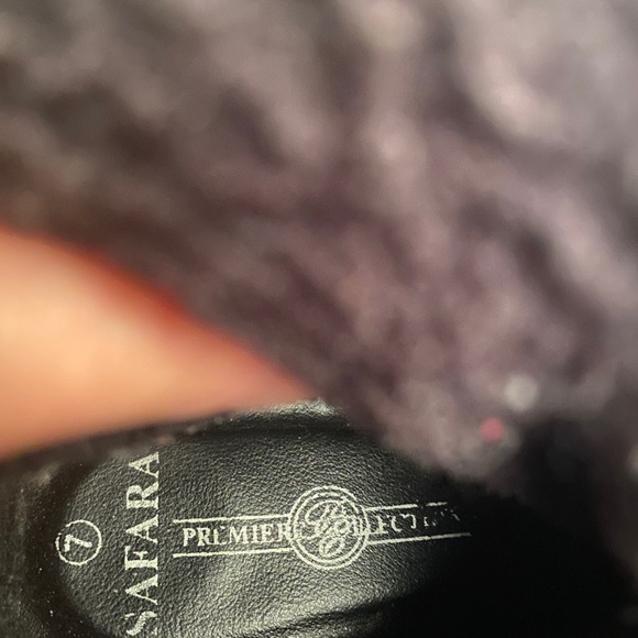 Above Knee Black Boots - Picture 3 of 8